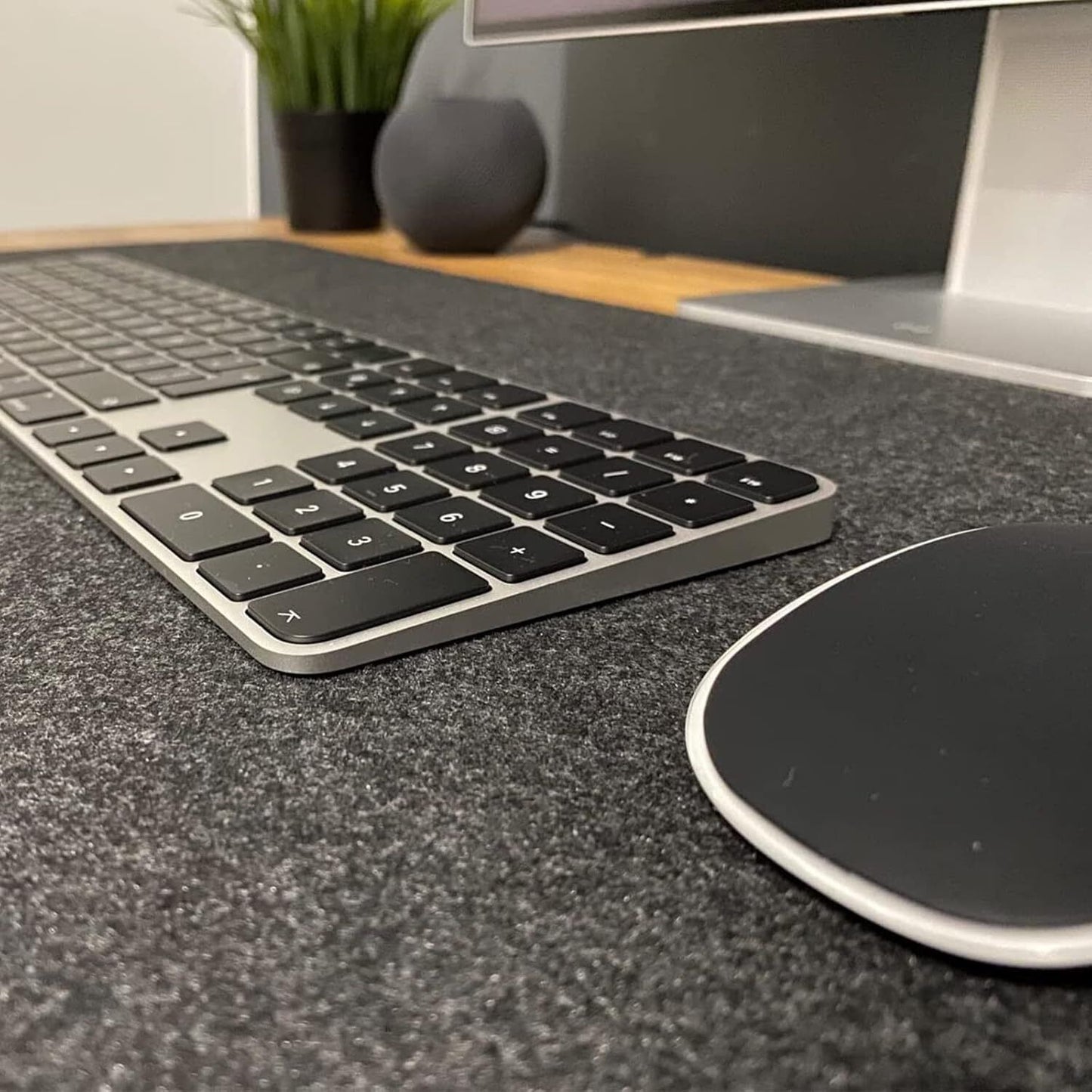 DawnTrees Desk Mat |100x40 cm Felt Desk Pad Protector | Keyboard Pad (Dark Grey)